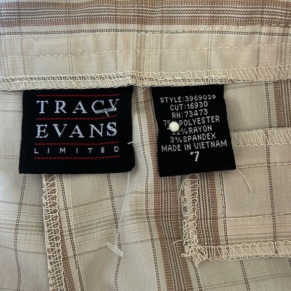 Tracy Evans Beige & Tan Plaid Lightweight Bermuda Shorts Junior Size 7 Menswear - Picture 3 of 7